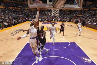 夏季转会市 夏季转会市