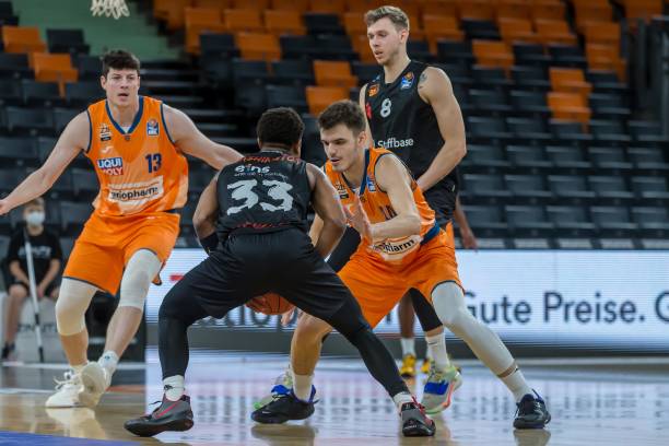 一位经验丰 一位经验丰